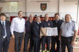 Ehrung Stefan Werle mit Urkunden, Kreisjugendfeuerwehrwart, Oberbürgermeister, ehem. Wachführer, Jugendwartin FW 3, Wachführer und stellv. Wehrführer