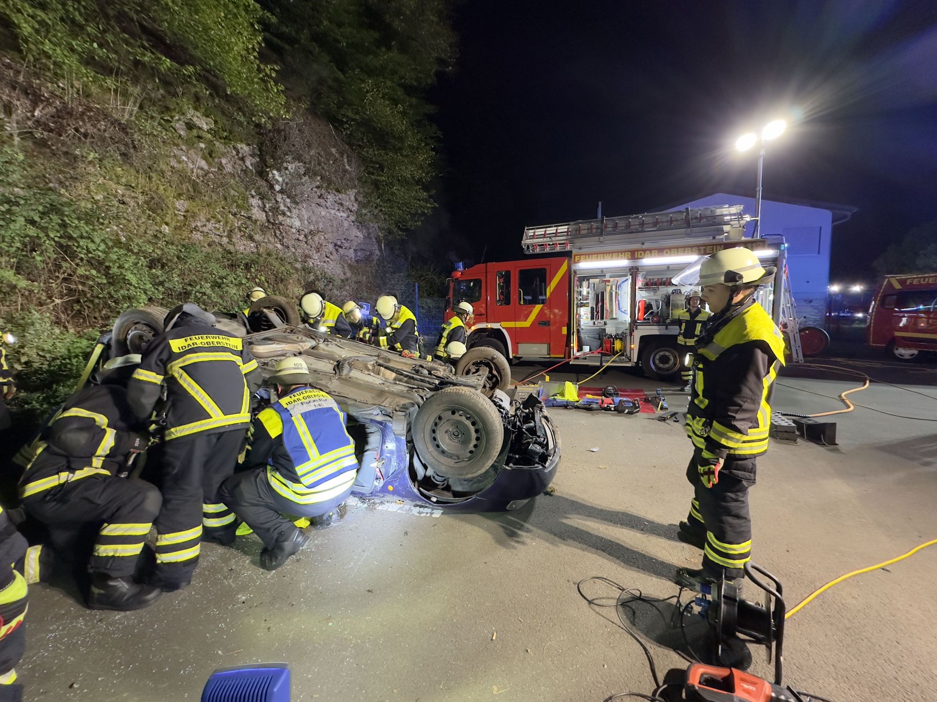 FA an verunfalltem Pkw