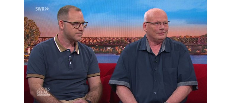 Denny Risch und Jörg Riemer zu Gast bei der Landessschau, sitzend auf der Coach