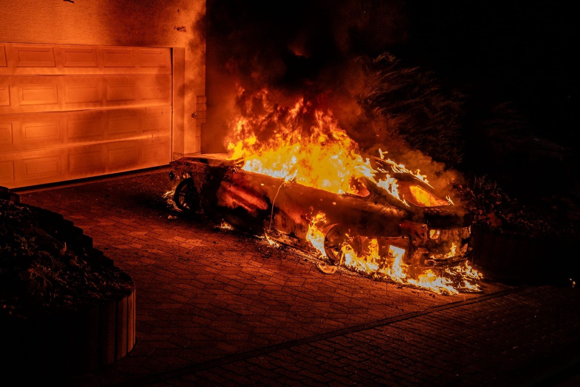 Brennender Pkw