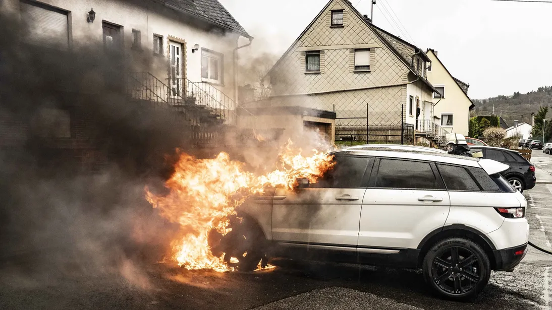 Brennender Pkw