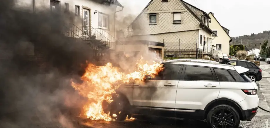 Brennender Pkw